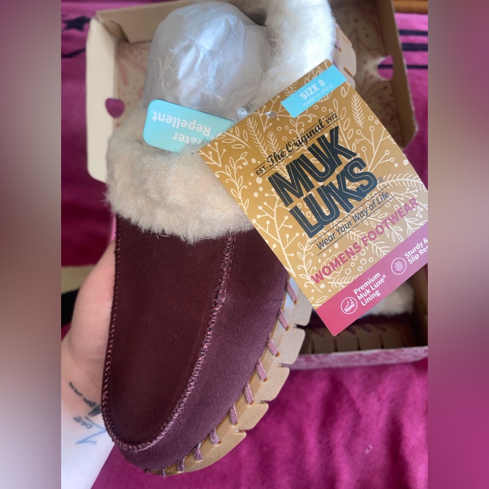 Muk Luks Women's Burgundy Slippers with Wool Trim